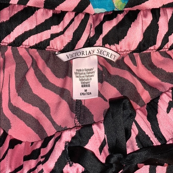 🦓VS Zebra Pink/Black sleep pants🦓 - Picture 3 of 6